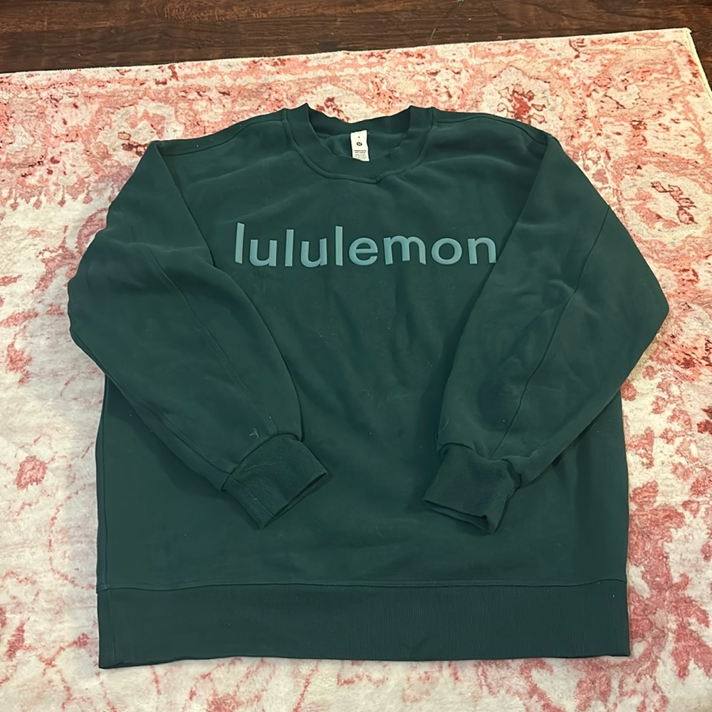 Lululemon sweatshirt